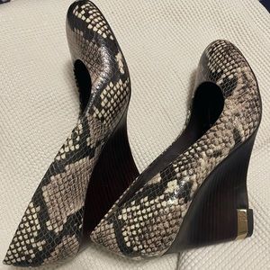 Tory Burch python leather 4’-inch wedges, size 8